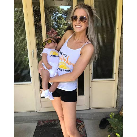 Meet your Posher, Danielle - Picture 1 of 1